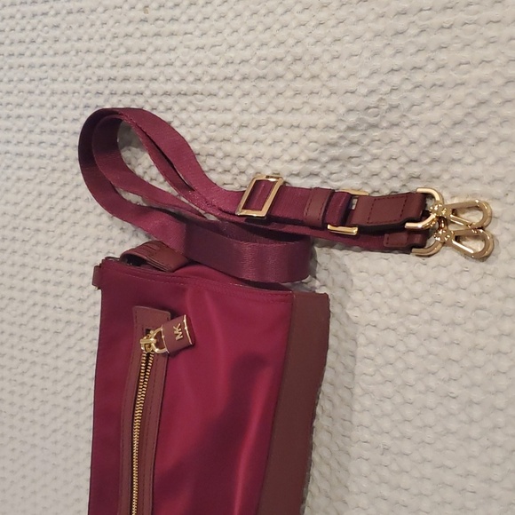 Michael Kors Janie crossbody nylon bag (#22) - Picture 6 of 7